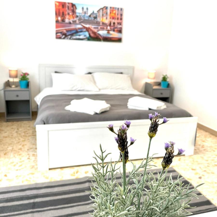 In The Center Of Rome Apartment ภายนอก รูปภาพ