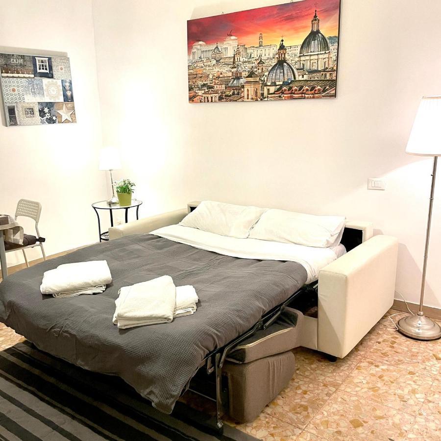 In The Center Of Rome Apartment ภายนอก รูปภาพ